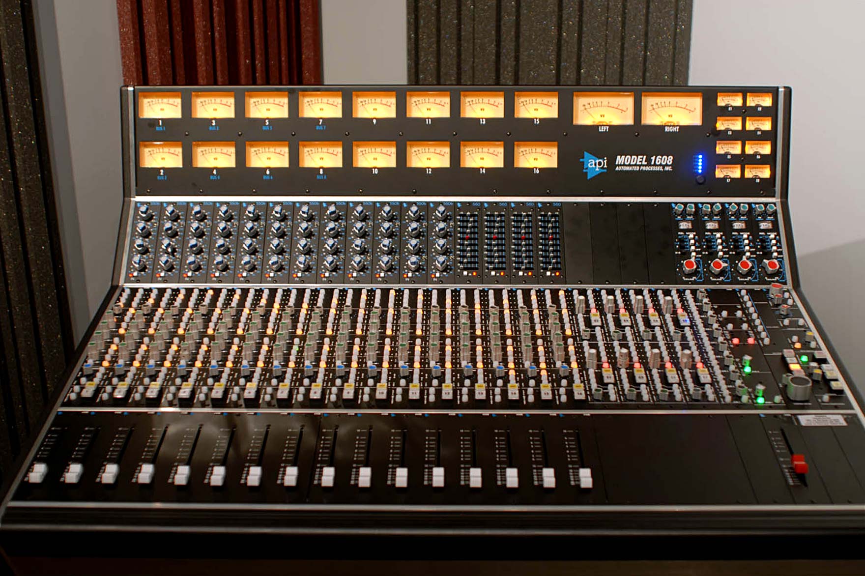 Brooklyn-Based Kemado Records Installs 32-Channel API 1608 - API ...